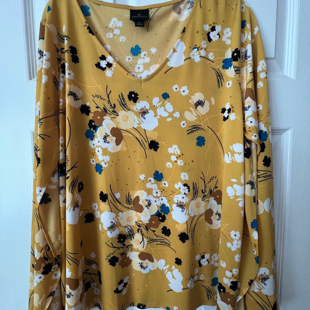 Worthington Yellow flutter sleeve shirt